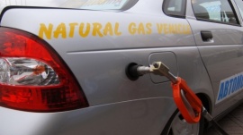 Автомобили на природном газе хотят освободить от транспортного налога.